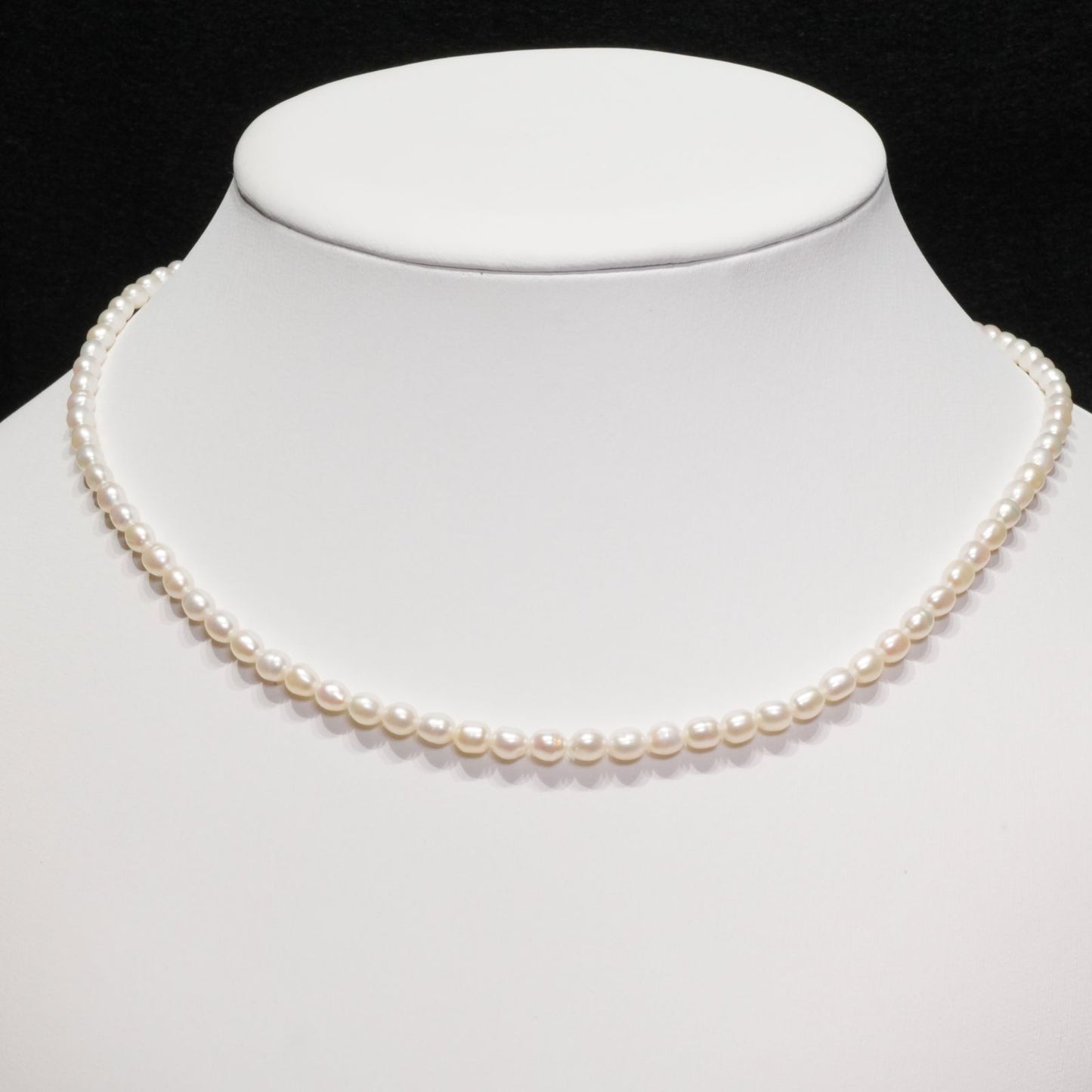 Mikimoto K18 baby pearl freshwater pearl necklace with elegant design and lustrous pearls