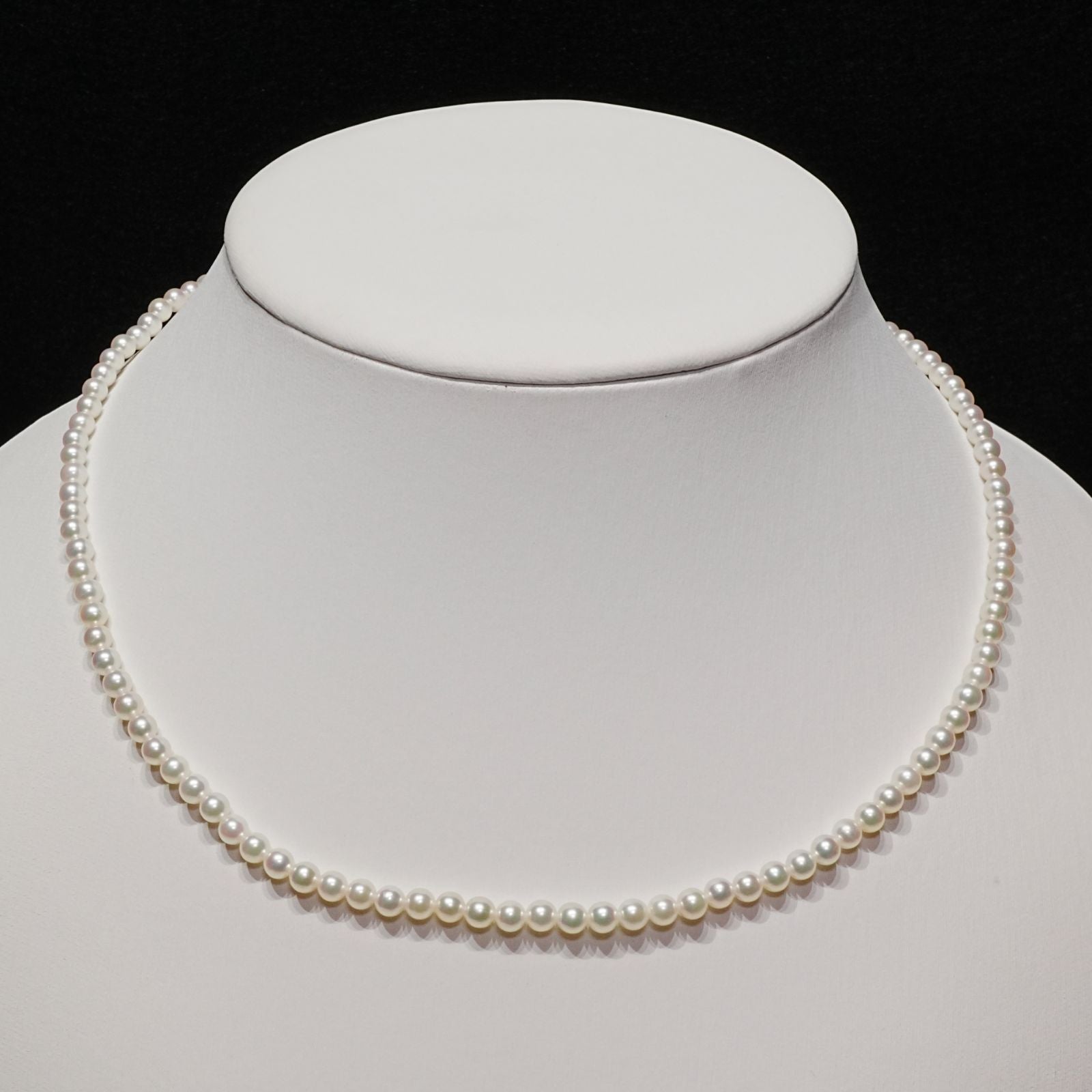 Mikimoto K18 Akoya Baby Pearl Necklace with delicate pearls and gold chain