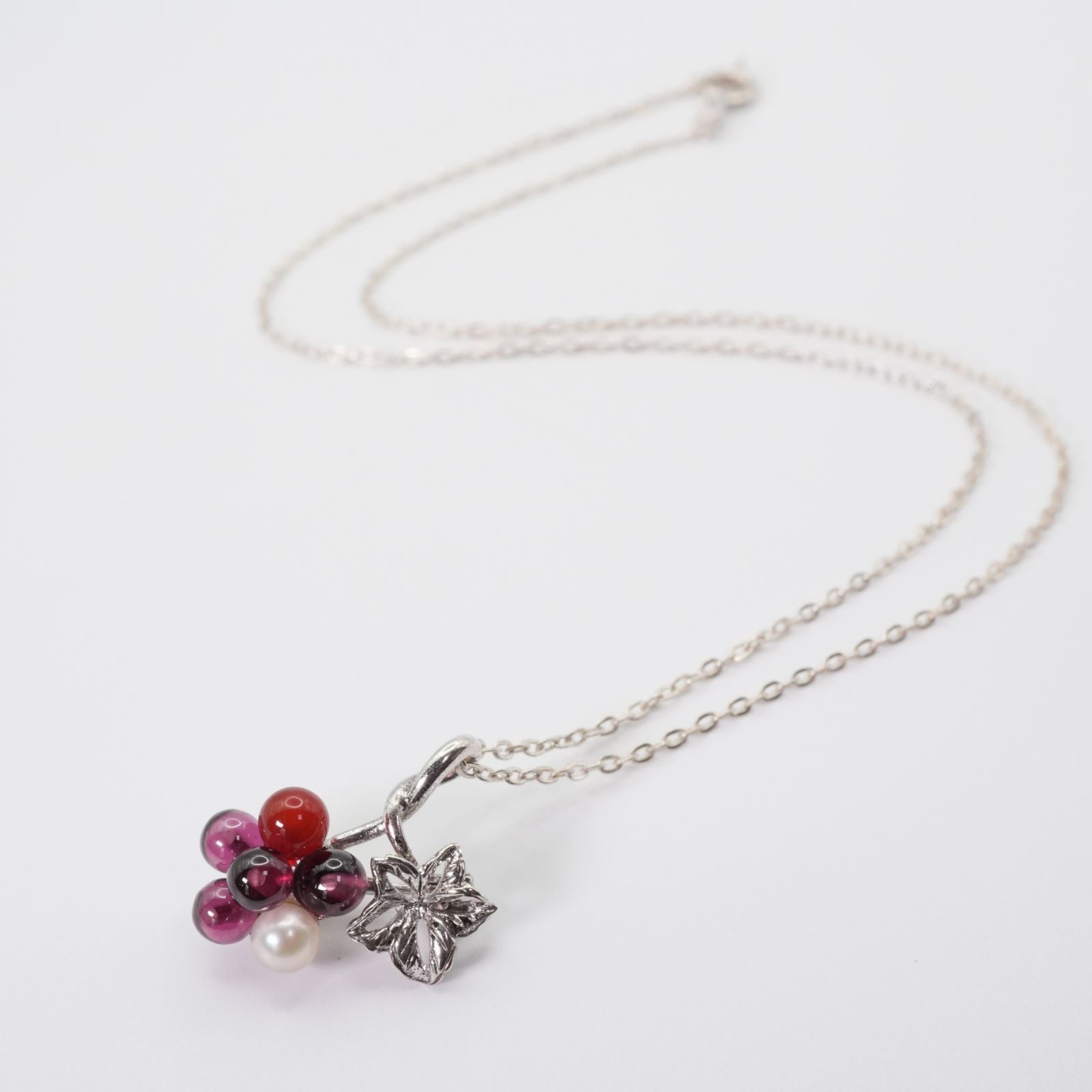 Mikimoto limited edition pearl and carnelian necklace brooch with K18 gold and Silver 925 clasp
