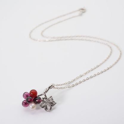Mikimoto limited edition pearl and carnelian necklace brooch with K18 gold and Silver 925 clasp