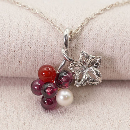 Mikimoto limited edition pearl and carnelian necklace brooch with K18 gold and Silver 925 clasp