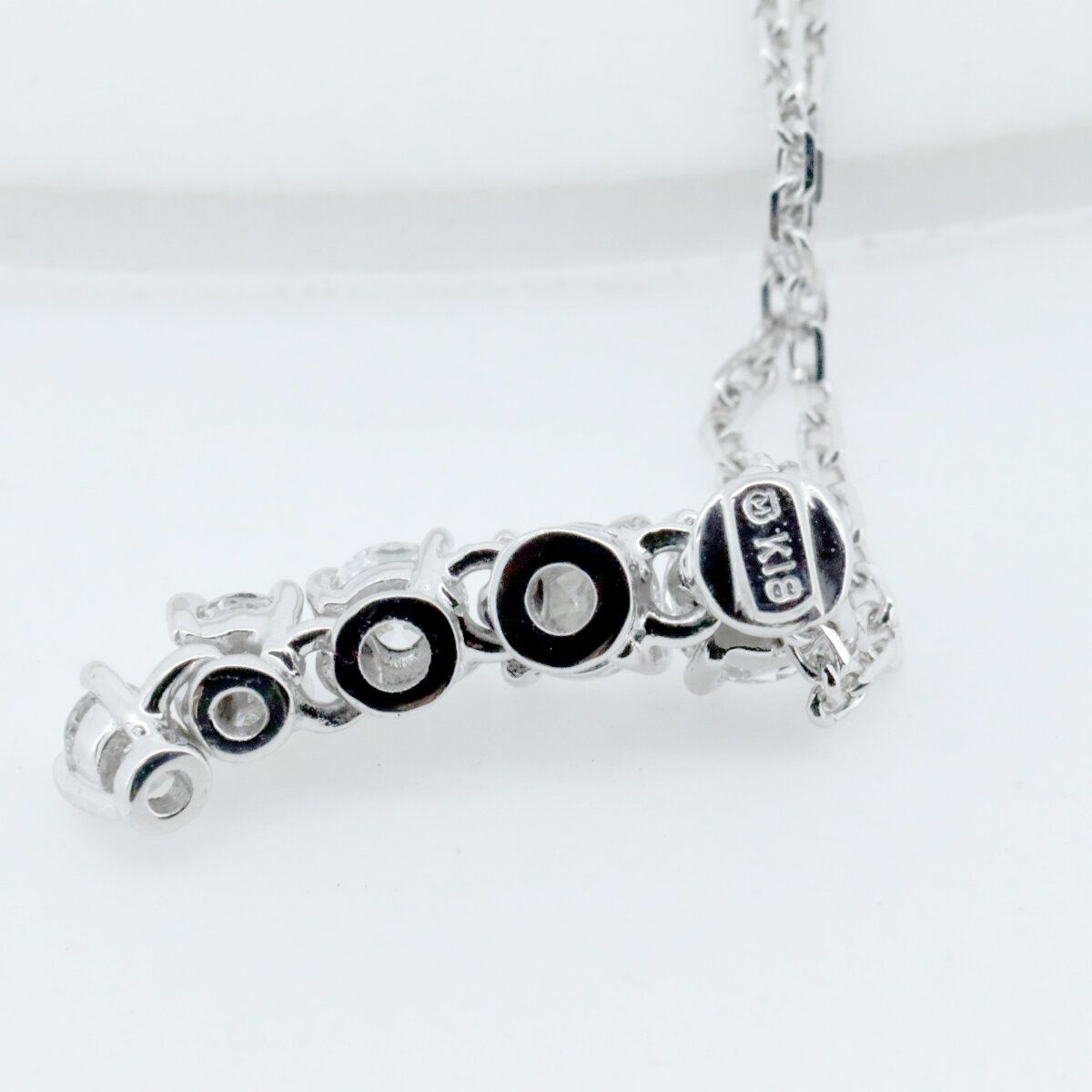 Mikimoto 0.37ct diamond necklace in K18 white gold with adjustable chain and delicate pendant