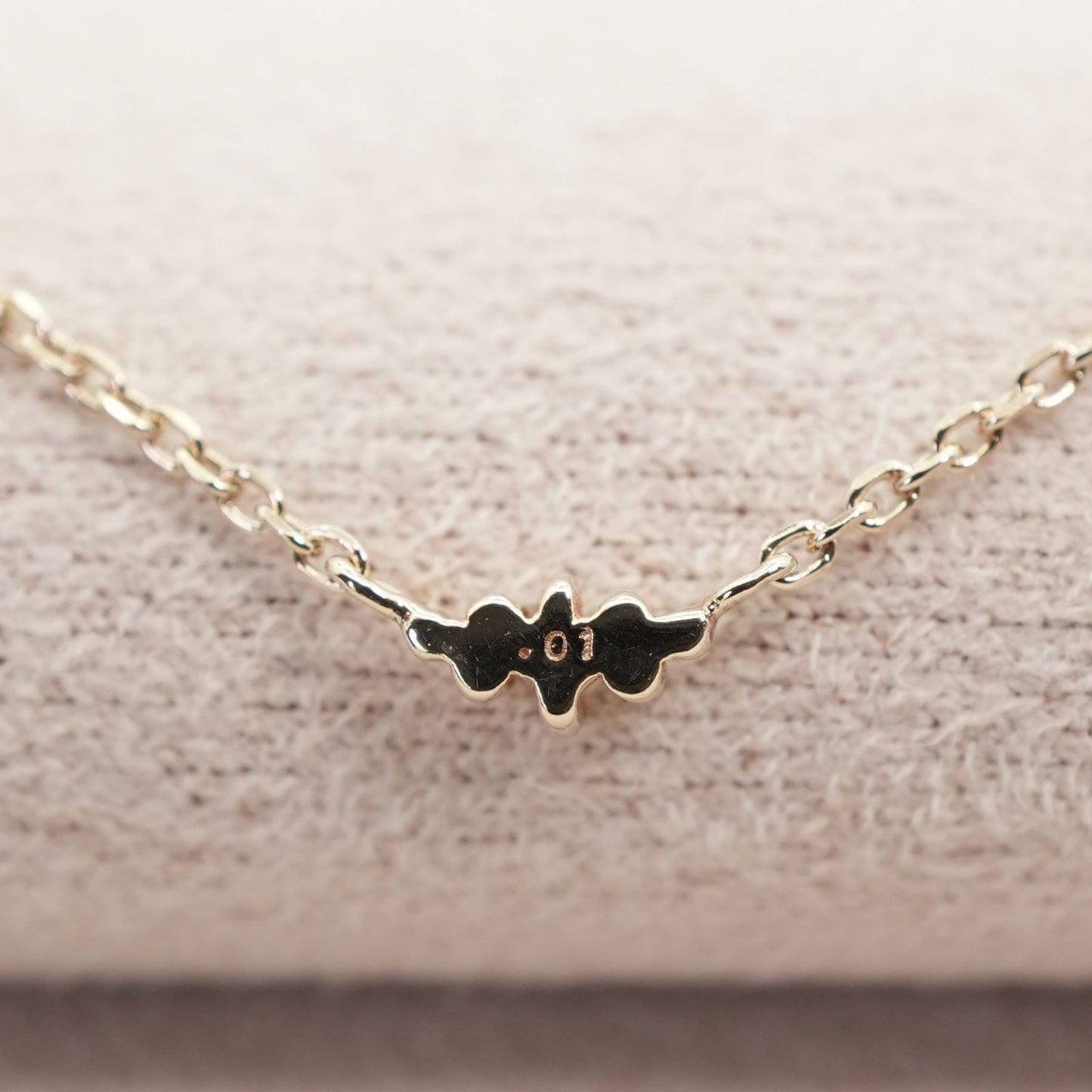 Agate K10 Diamond Necklace featuring polished K10 metal and sparkling diamonds on a delicate chain