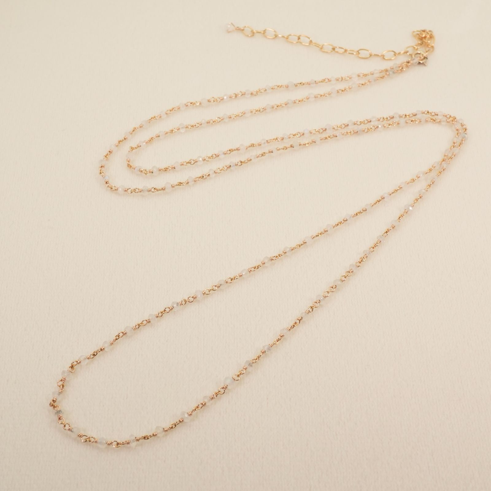 Agete long necklace made of silver with a labradorite stone pendant