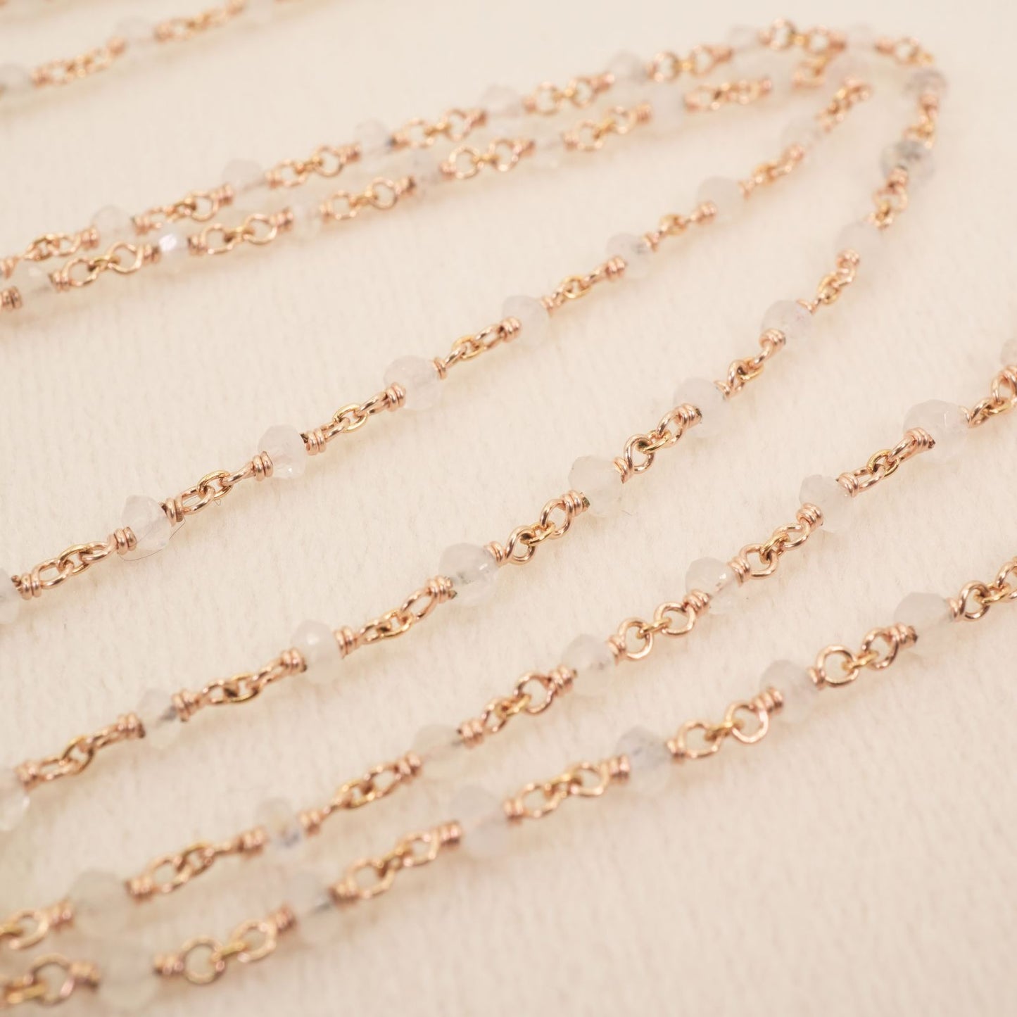 Agete long necklace made of silver with a labradorite stone pendant