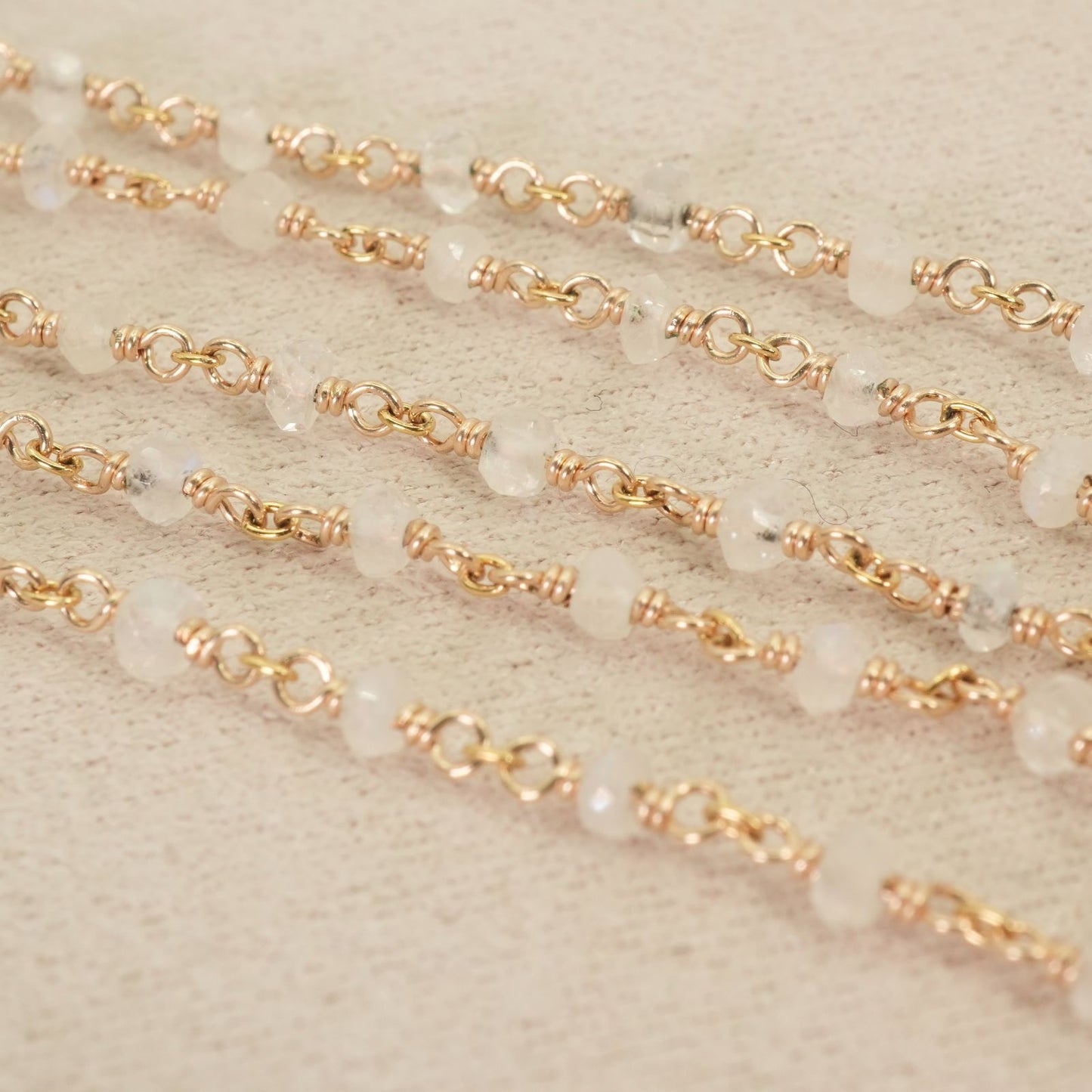 Agete long necklace made of silver with a labradorite stone pendant