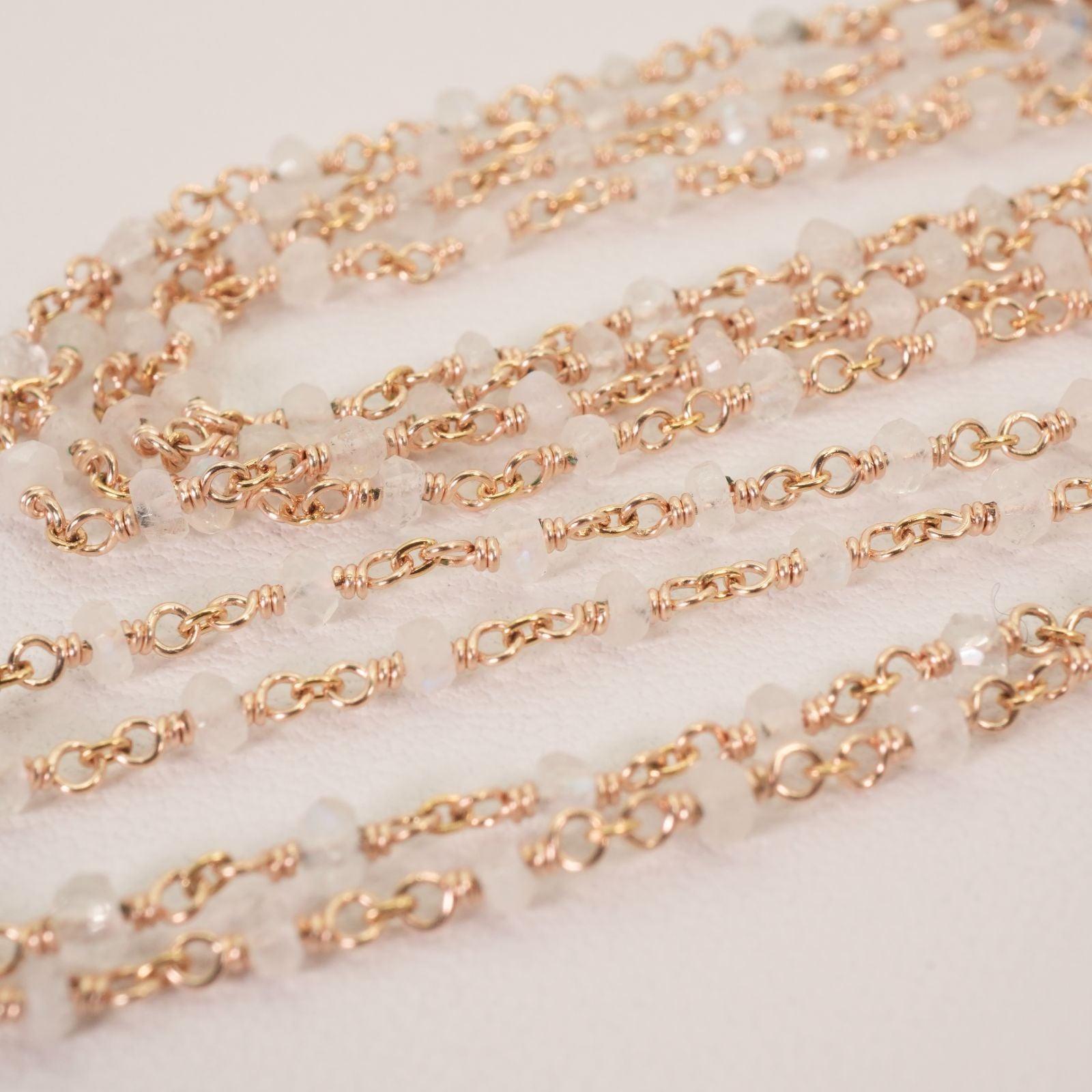 Agete long necklace made of silver with a labradorite stone pendant