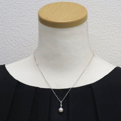 Mikimoto K18WG pendant necklace with 7.6mm Akoya pearl and diamond accents