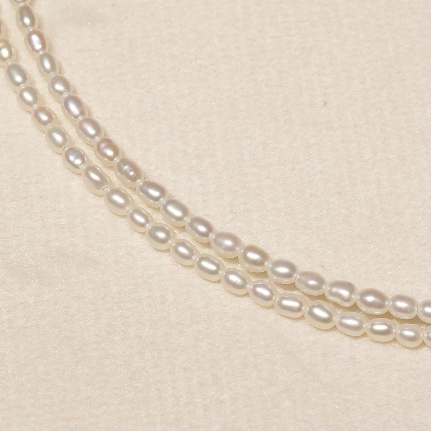 Mikimoto pearl pendant necklace with 18K white gold chain and silver pearl top, model 25-3060