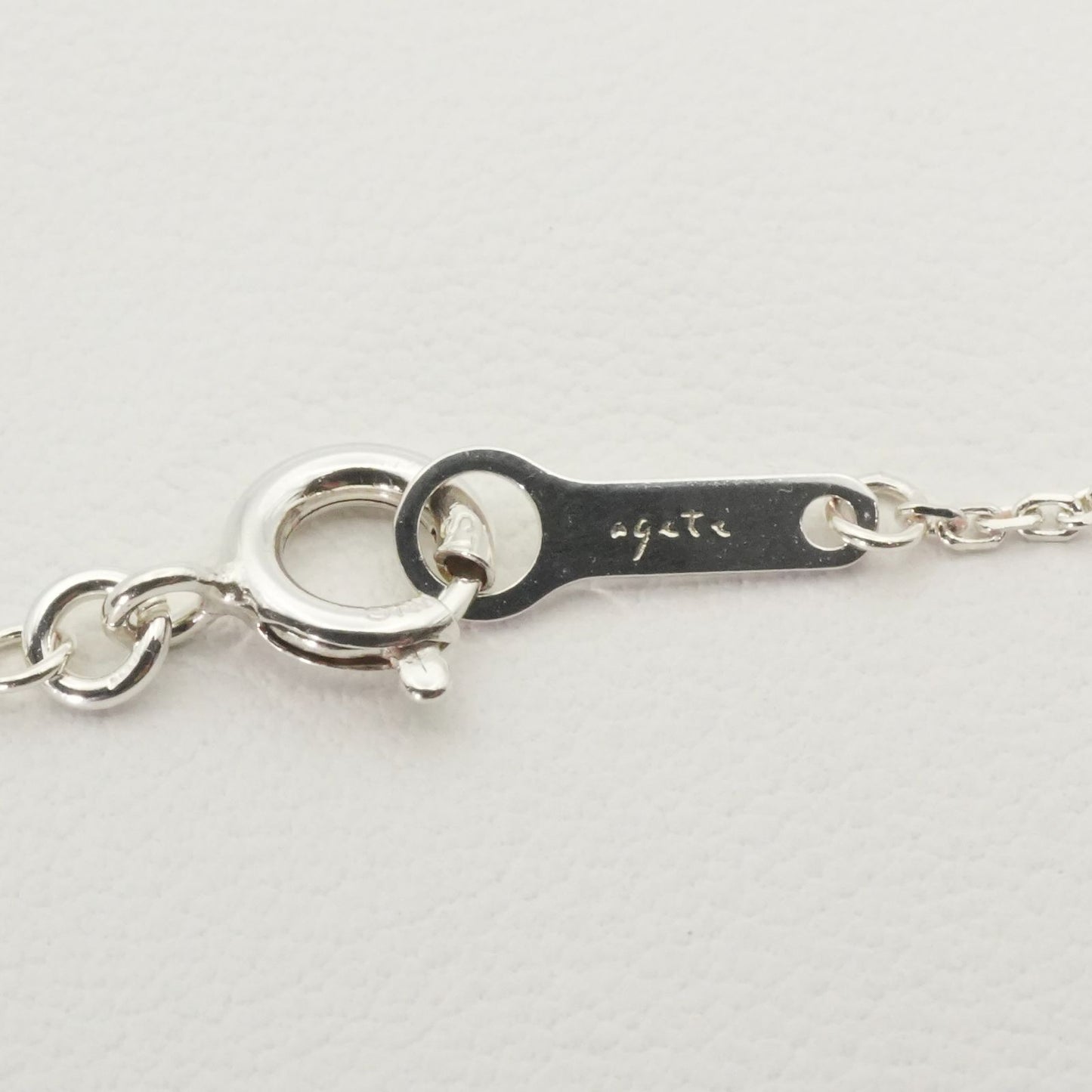 Agate Silver Shell Oval Marquis SV Necklace with silver and shell detail, worn look, displayed on white background