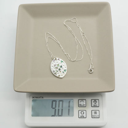 Agate Silver Shell Oval Marquis SV Necklace with silver and shell detail, worn look, displayed on white background