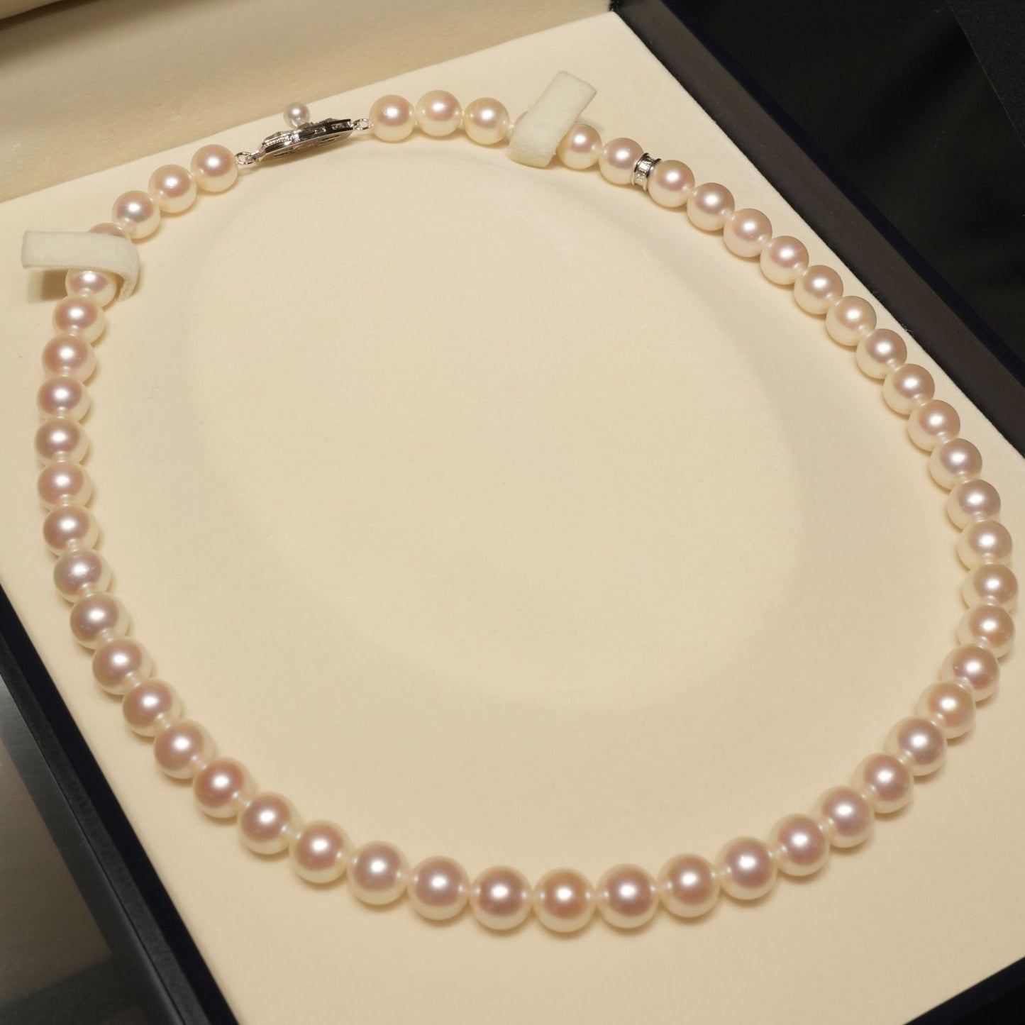 Mikimoto Pearl Island Akoya pearl necklace with silver chain model 24-3161