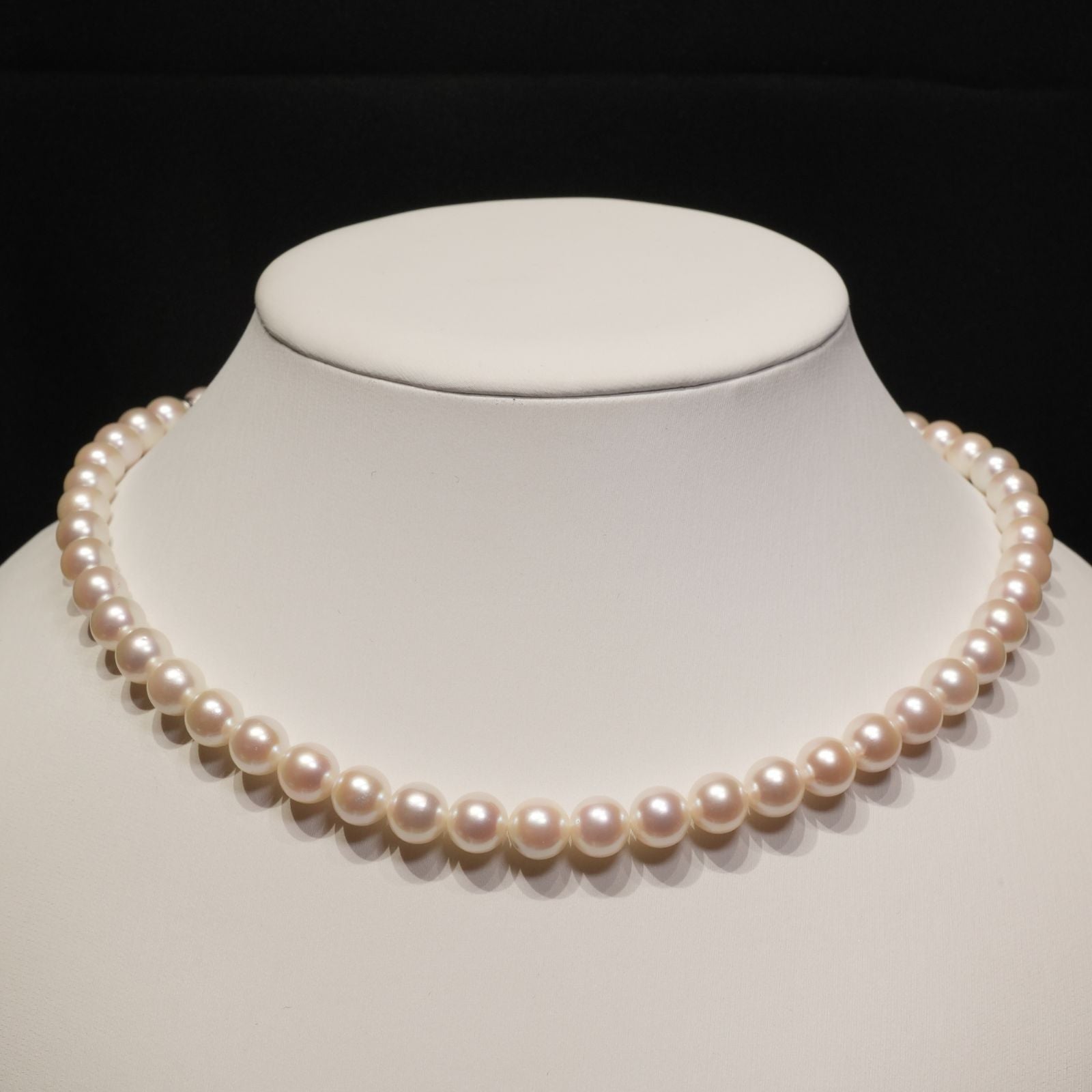 Mikimoto Pearl Island Akoya pearl necklace with silver chain model 24-3161