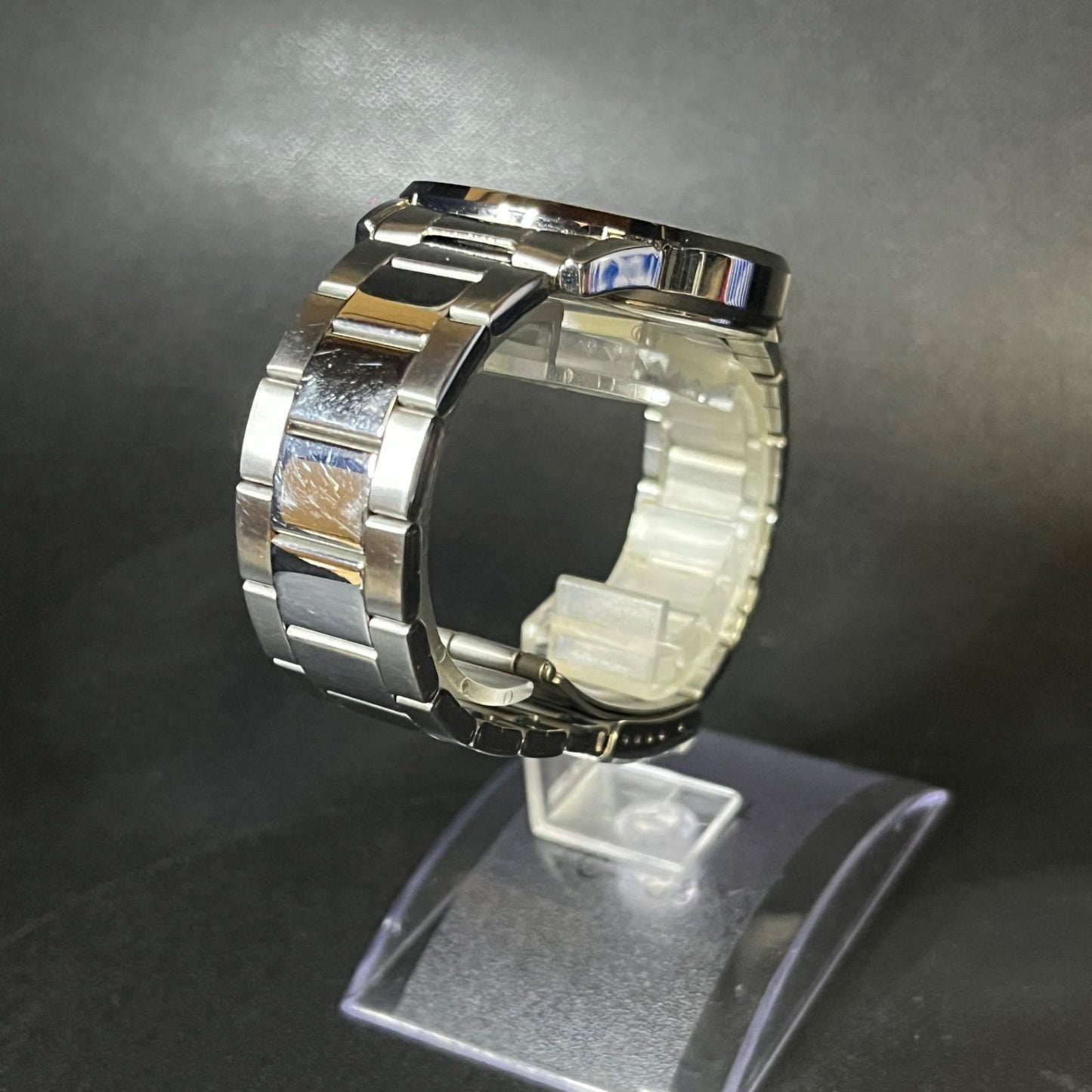 CASIO MTP-1303 Quartz Men's Watch — Japanese