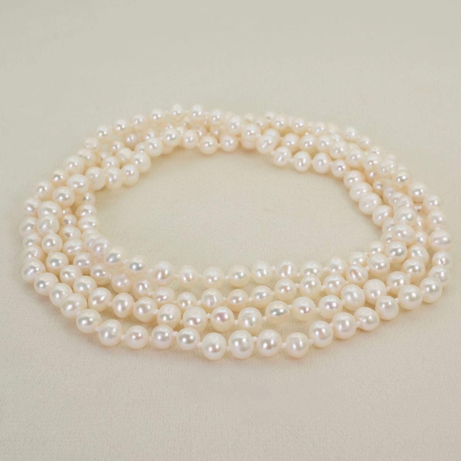 Agate K10 long necklace with baroque pearls measuring 120 cm in length