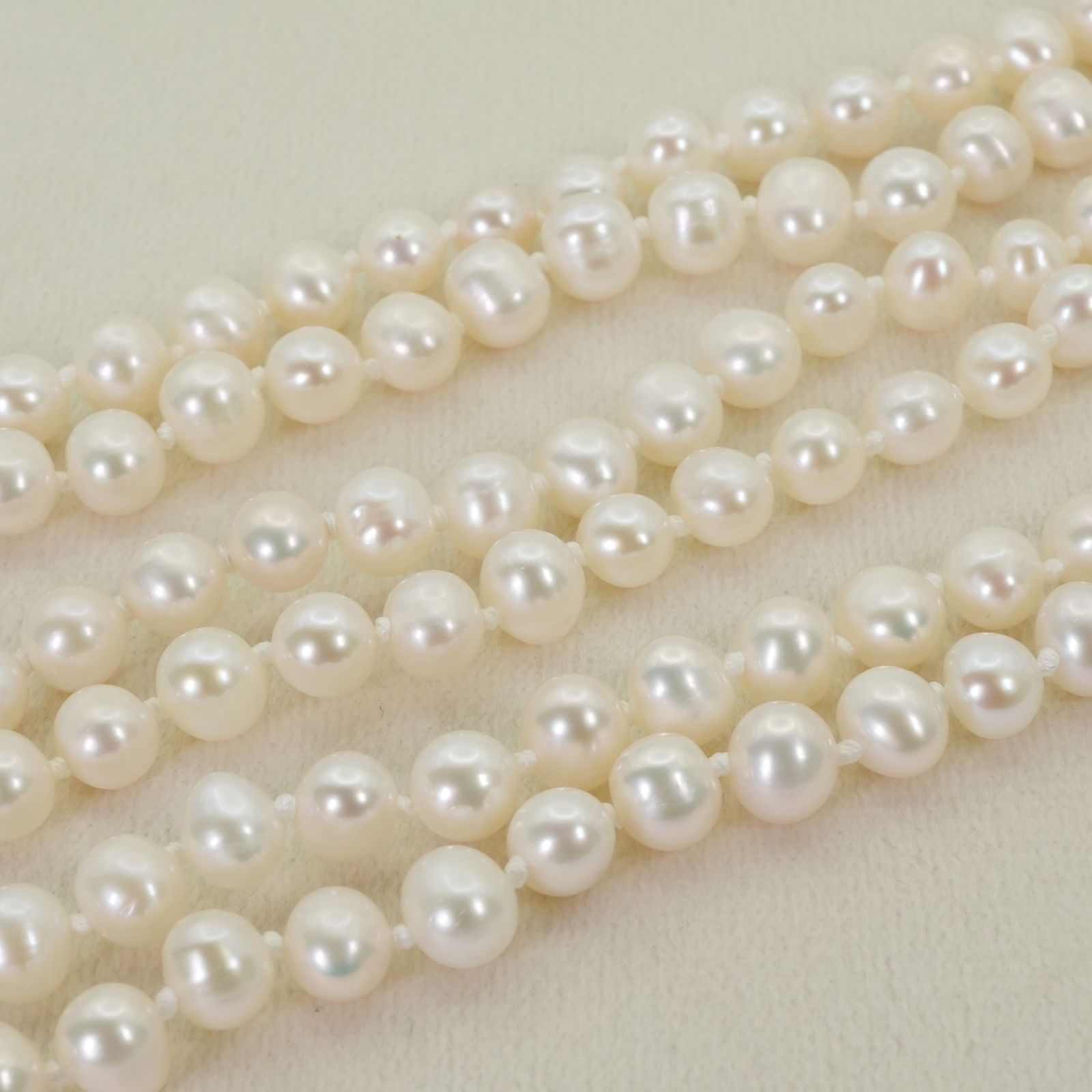 Agate K10 long necklace with baroque pearls measuring 120 cm in length