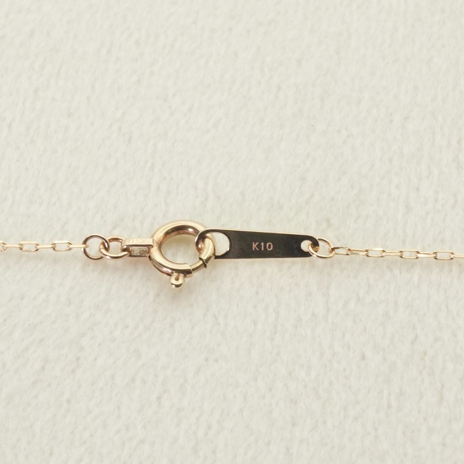 Agete Y-shape Slide Necklace Long K10 26-0087 in gold with a delicate y-shape pendant