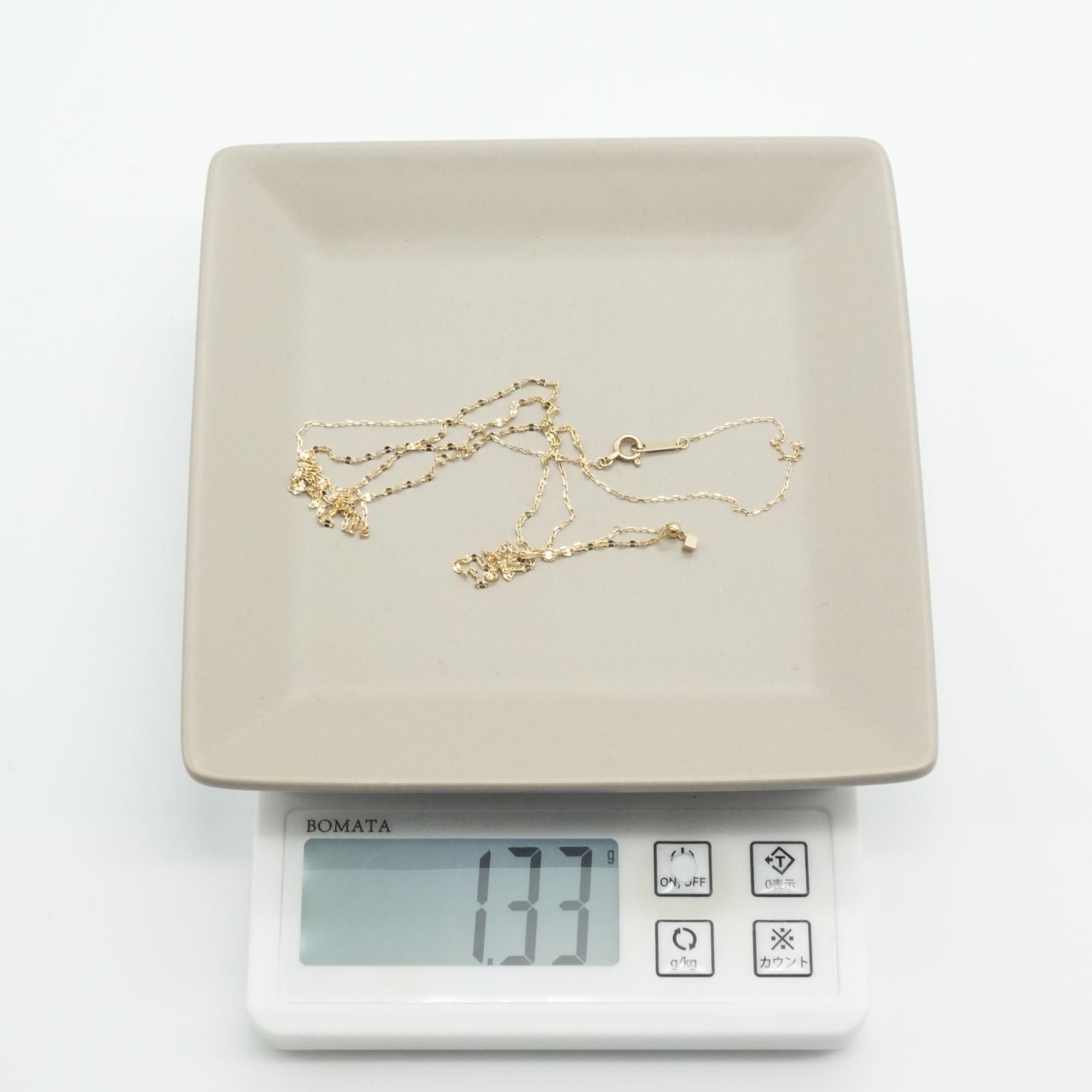 Agete Y-shape Slide Necklace Long K10 26-0087 in gold with a delicate y-shape pendant