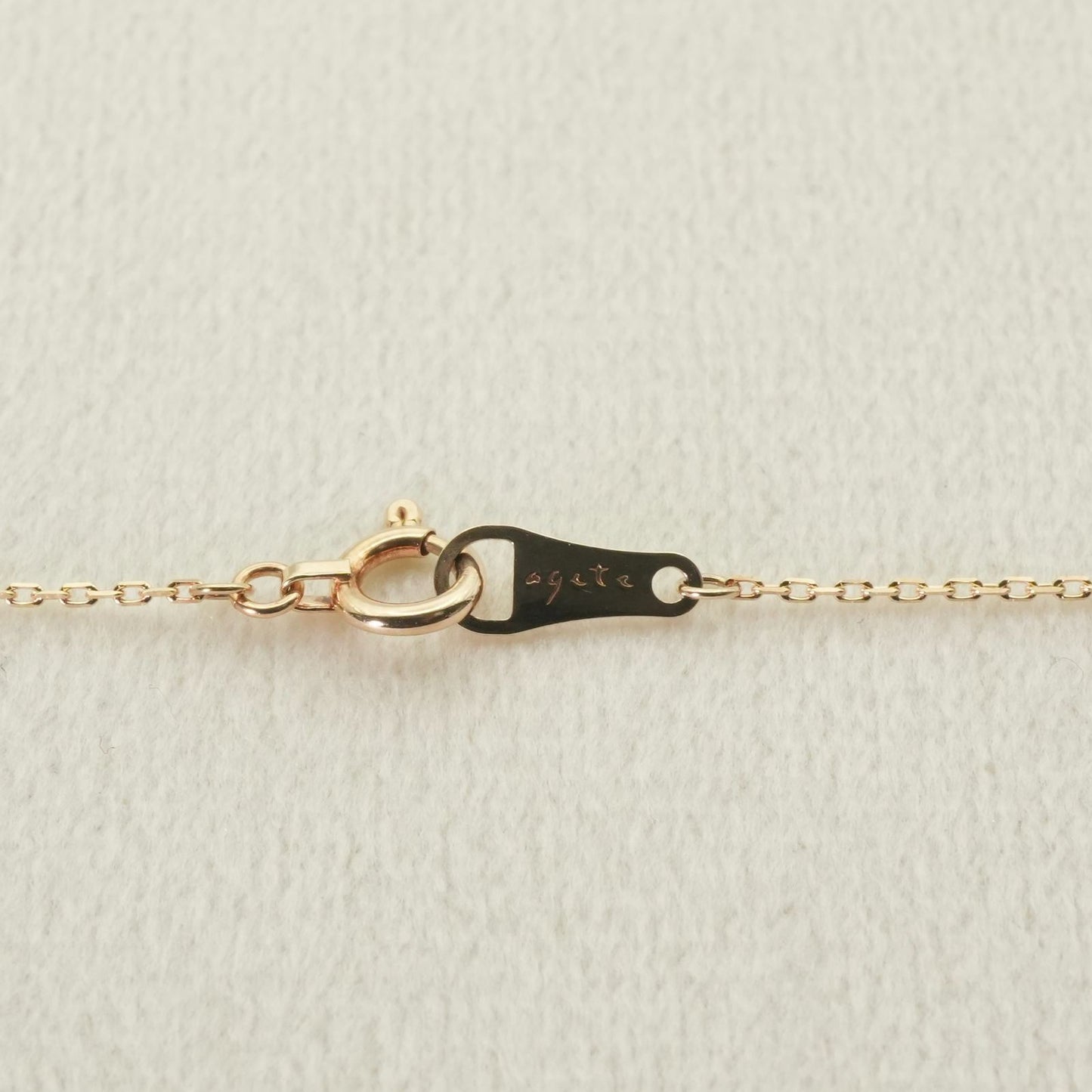 Agete Y-shaped long necklace made of K10 gold with freshwater pearls, clean and polished