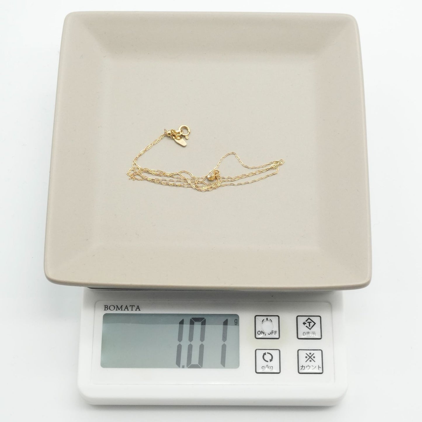 Agete K18 gold necklace with 0.1ct secret diamond pendant model 26-0348