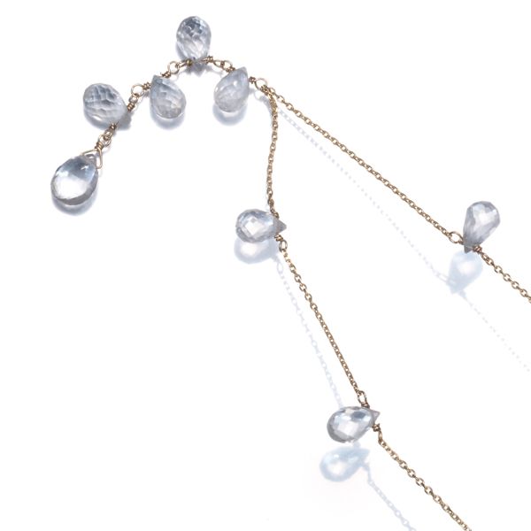 Agete necklace featuring a quartz stone set in 10 karat yellow gold on a 45 cm chain