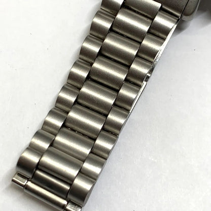 CASIO MD-705 Quartz Men's Watch — Japanese