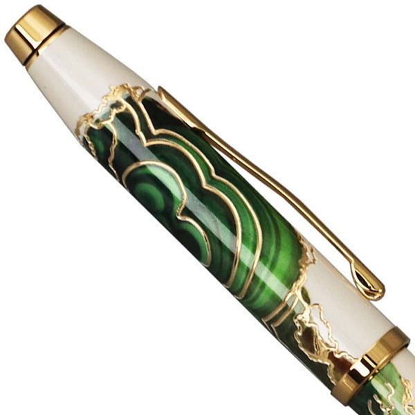 Cross Wonderlust Boreo Fountain Pen with black gel ink, cap type, sleek silver body