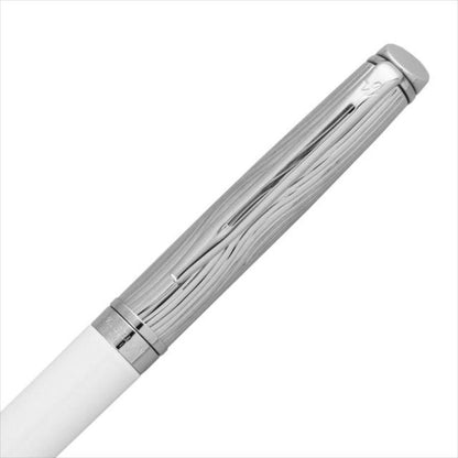 WATERMAN Metropolitan DX white fountain pen with medium nib and silver clip, closed view