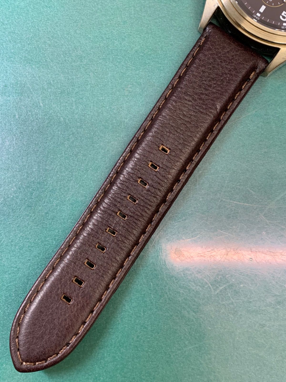 FOSSIL DE-5002 Quartz Men's Watch — Japanese