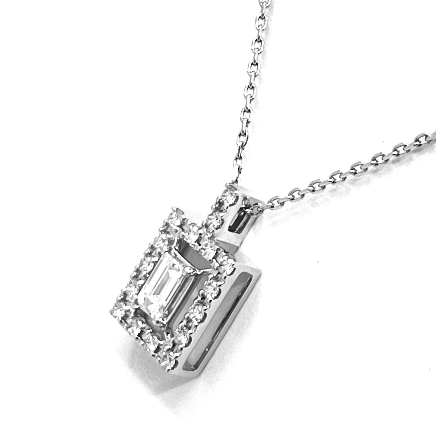Tasaki diamond necklace 0.33ct set in K18 white gold with 44cm chain and 13.3x8.0mm pendant