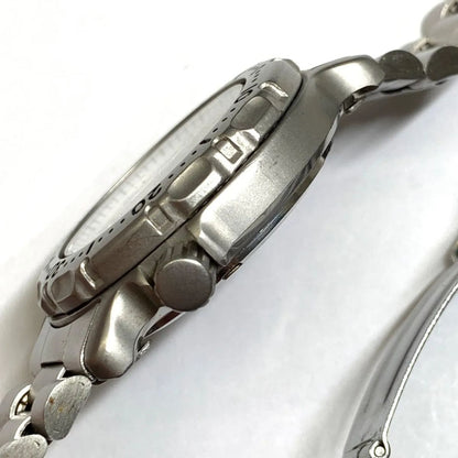 CASIO MD-705 Quartz Men's Watch — Japanese