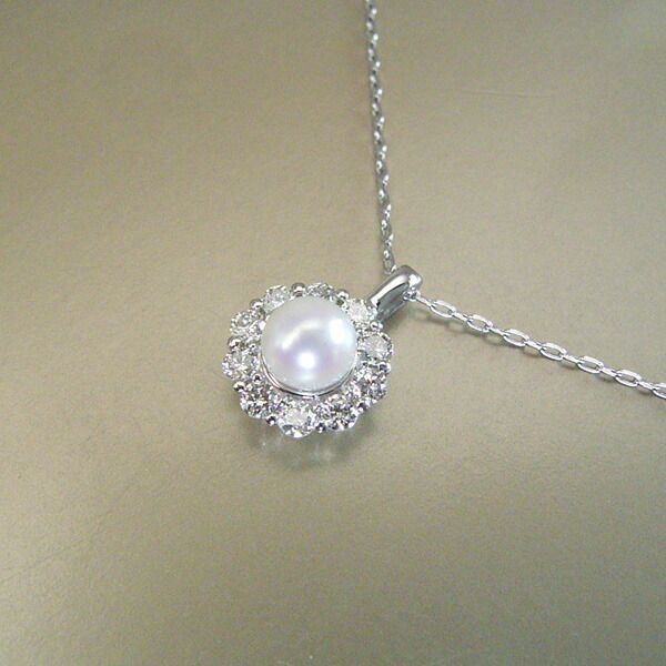 Platinum 950 baby pearl Akoya pearl necklace with ten diamonds and adjustable 40cm chain