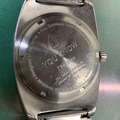 NIXON R6-3993 Quartz Men's Watch — Japanese