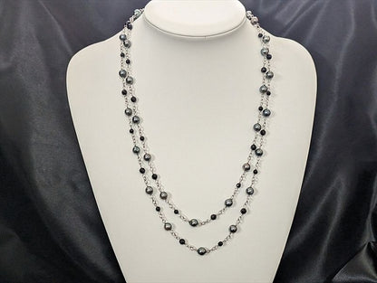 Blue Snubbull Akoya pearl and onyx long necklace measuring 120 cm with 6 mm pearls