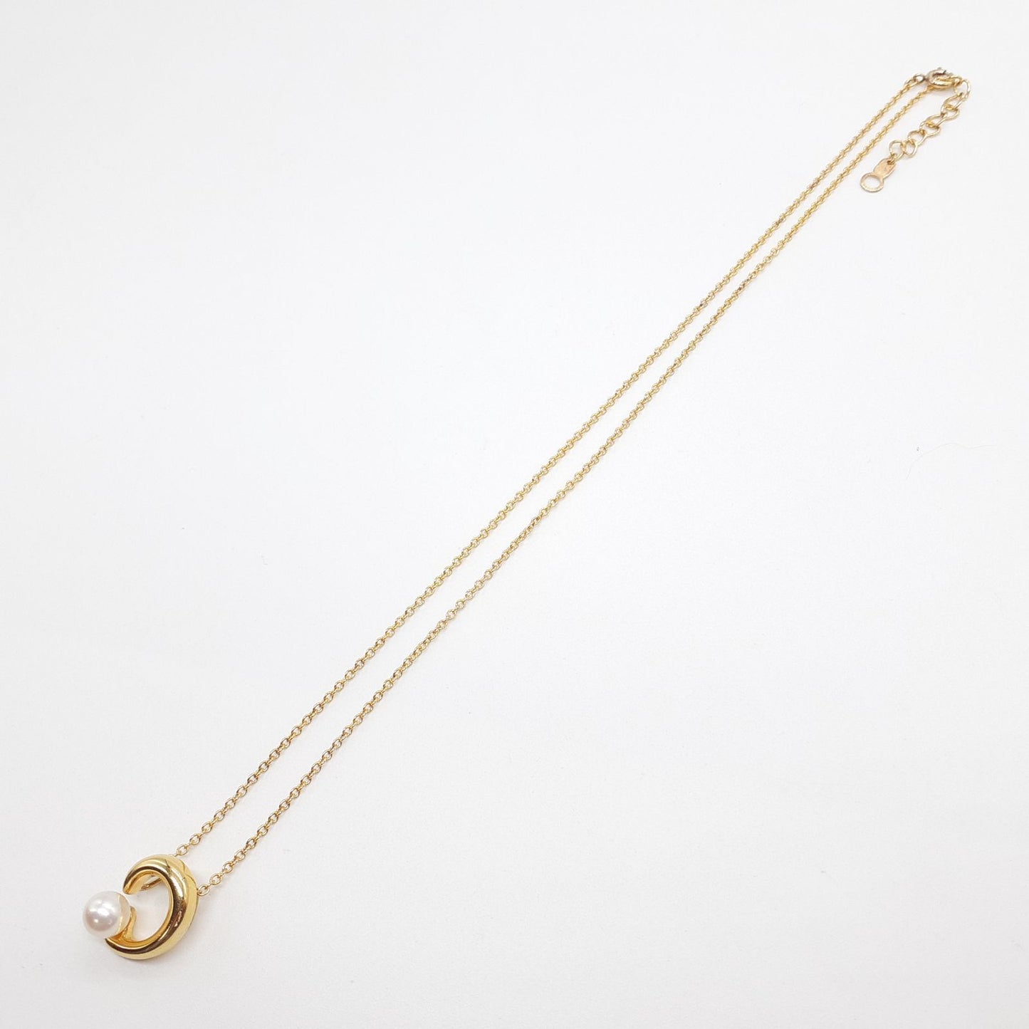 Tasaki necklace with gold coated SILVER 925 featuring an Akoya pearl on a 41cm chain with extender