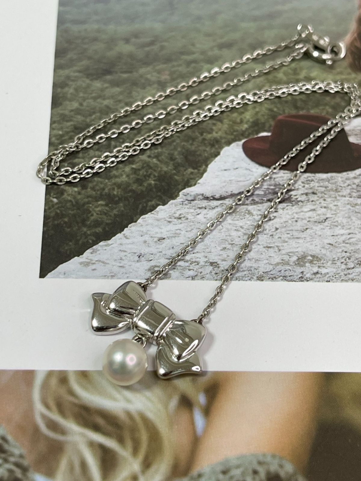 Mikimoto silver necklace with 6.5mm pearls weighing 3.5g, 38cm length