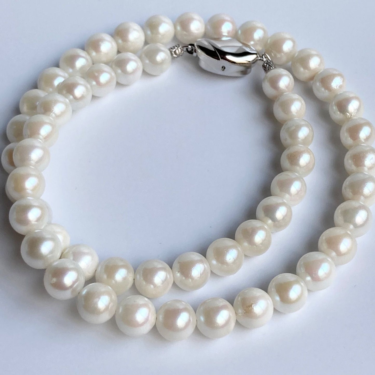 Akoya Pearl Necklace with white round pearls 7.0-7.5mm and silver clasp, 43cm length