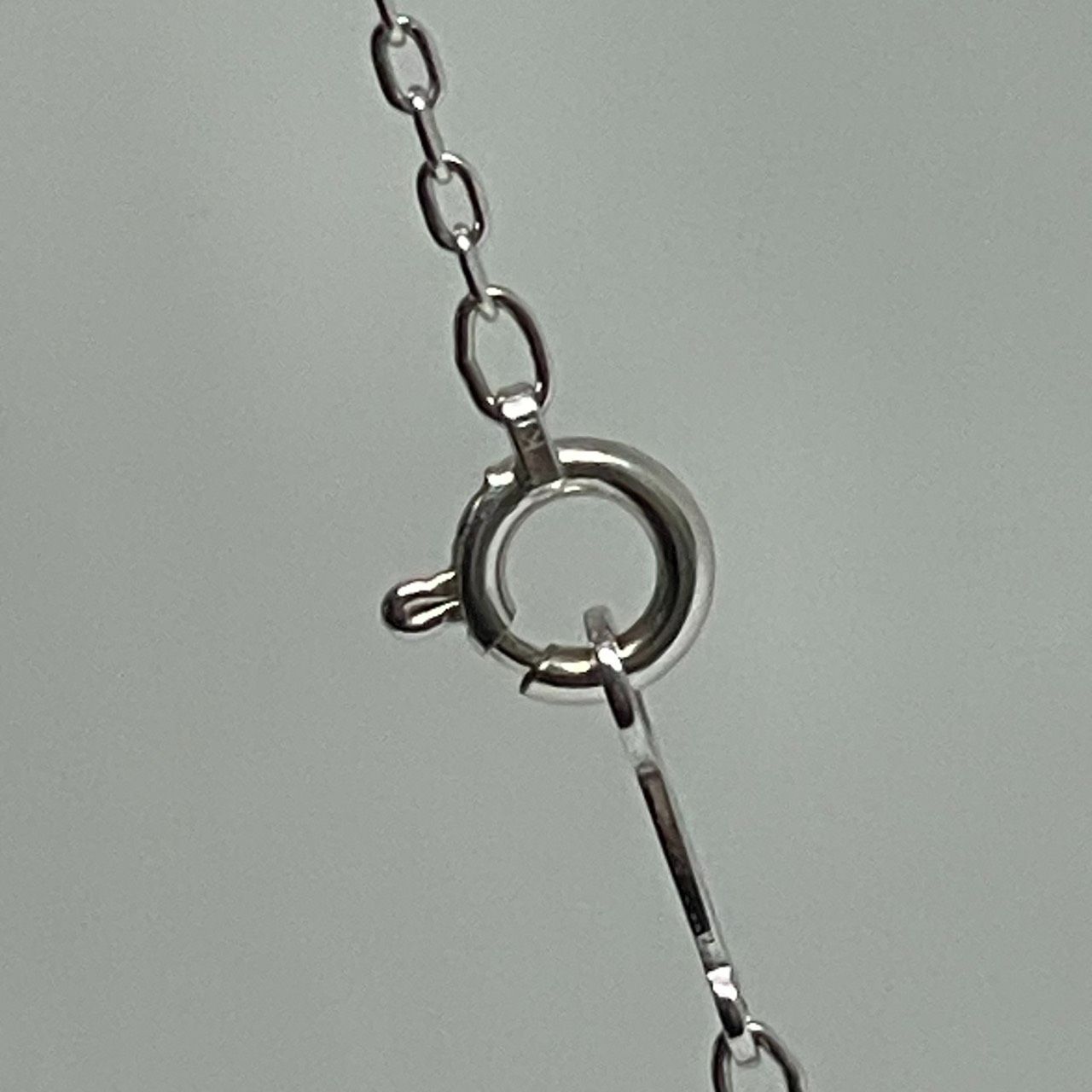 MIKIMOTO pearl necklace with 5mm Akoya pearls, 40cm white gold chain, and diamond pendant