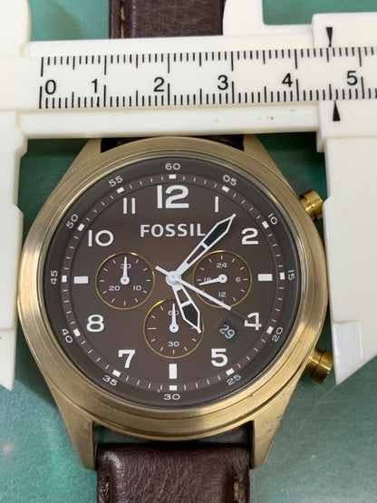 FOSSIL DE-5002 Quartz Men's Watch — Japanese