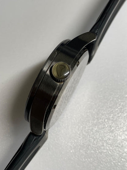 NIXON R7-1514 Quartz Men's Watch — Japanese