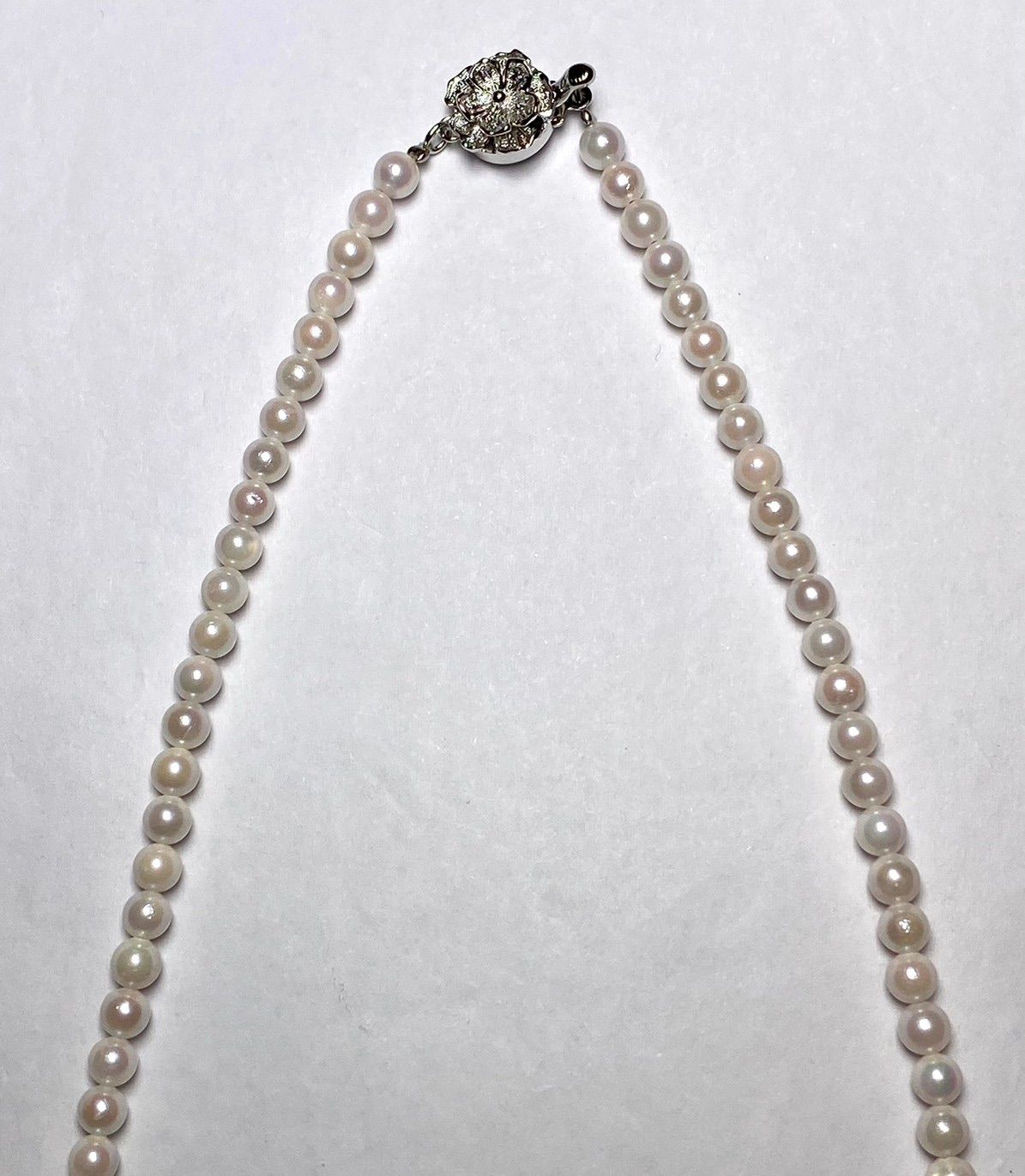 Baby Pearl Necklace with 4.5-5.0mm Akoya pearls, 42 cm length, elegant round pearls