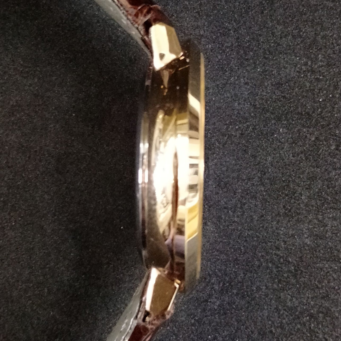 Citizen Dress Watch DR-70 with gold stainless steel case and original crocodile leather band