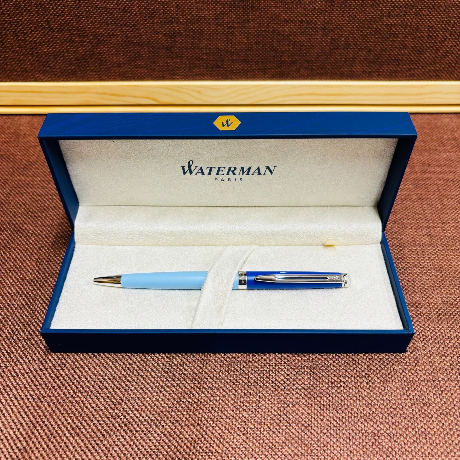 WATERMAN Metropolitan Essential BlueCT ballpoint pen in blue with chrome trim, 135mm length