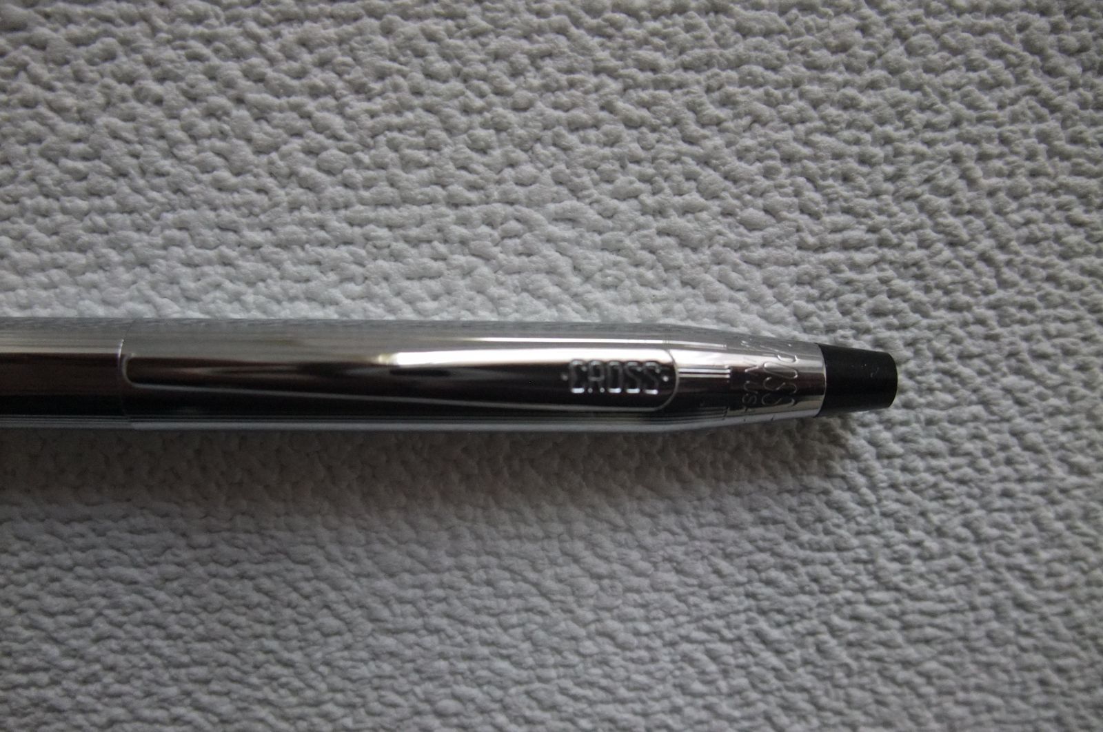 CROSS Ballpoint Pen 2 Types Set featuring gold plated and steel pens with included ink refills