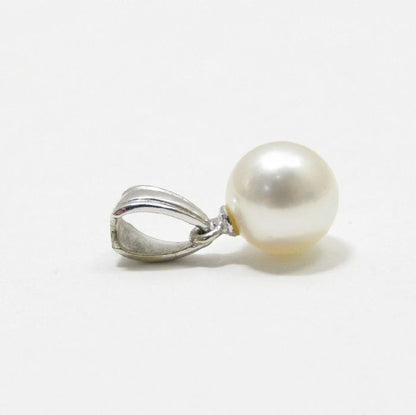 Tasaki Pearl Pendant Top with 6.96mm round pearl and small silver vatican mount