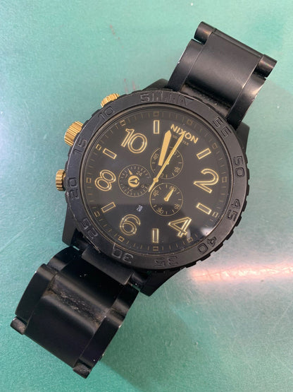 NIXON R6-7586 Quartz Men's Watch — Japanese