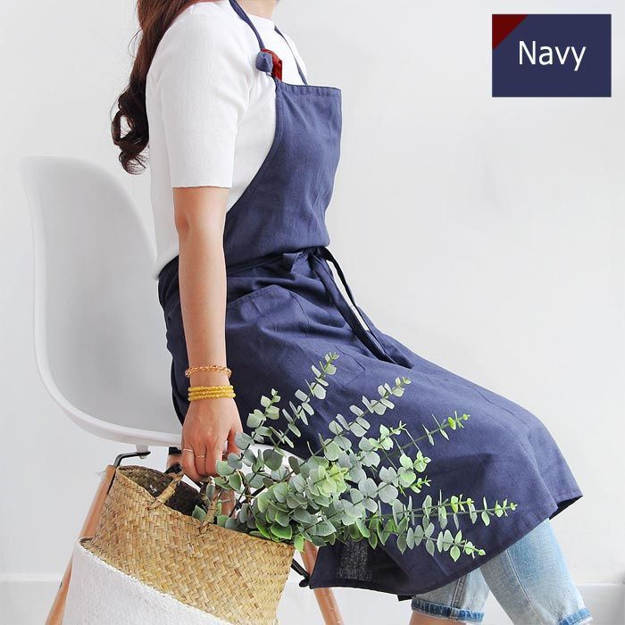 Generic lightweight polyester cotton apron for cafes and kitchens measuring 90x95 cm Japan import