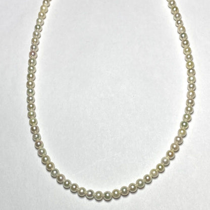 Akoya pearl baby pearl necklace featuring 4.0-4.5mm pearls with 42cm length displayed on white background