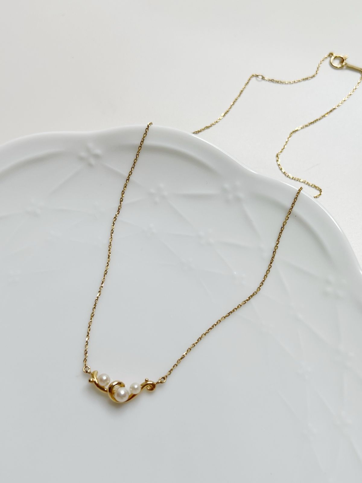 Tasaki 18k gold necklace with 2.9g weight and 39cm length model 3YE25089901-0004
