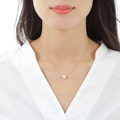 Akoya single pearl pendant necklace with 8.5mm pearl on 40cm yellow gold chain